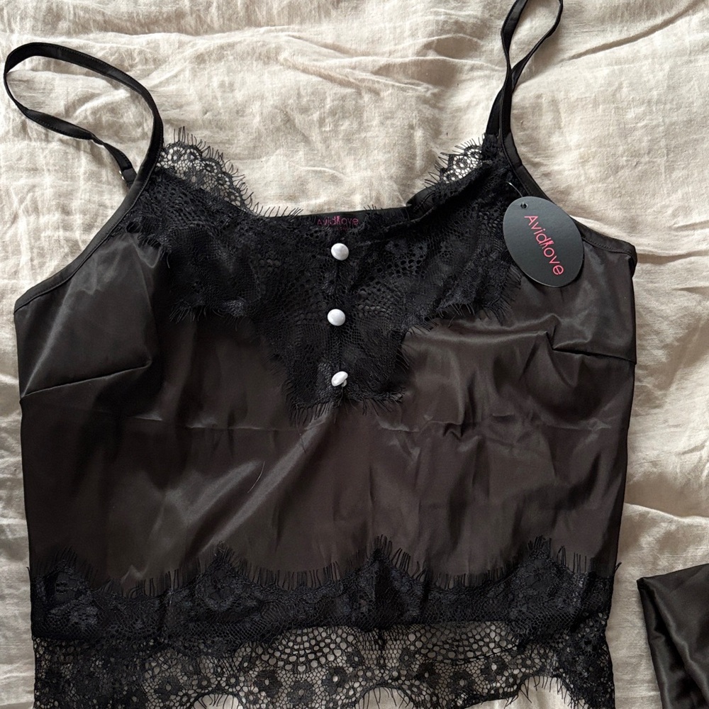 Elegant Black Lace 2 piece sleep set by Avidlove
